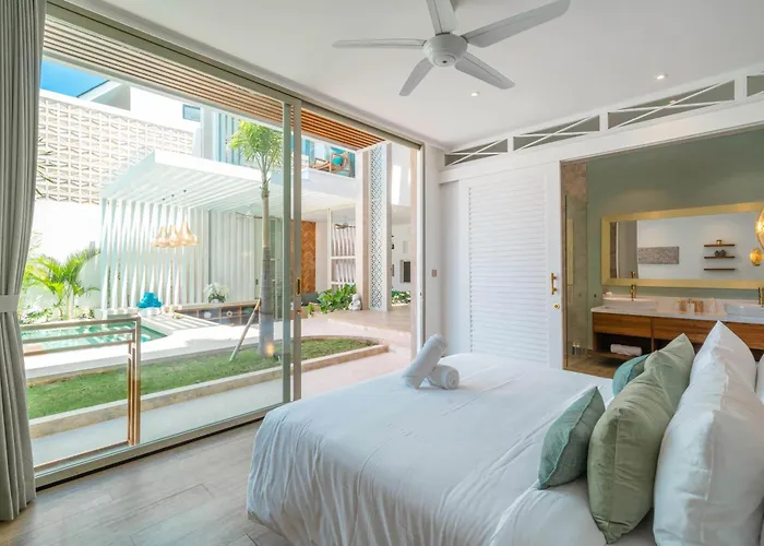 Vida And Vola - Majestic Coastal Retreat In * Canggu
