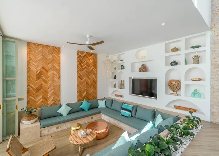 Vida And Vola - Majestic Coastal Retreat In