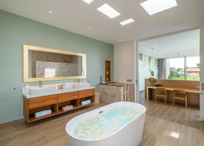 Villa Vida And Vola - Majestic Coastal Retreat In *