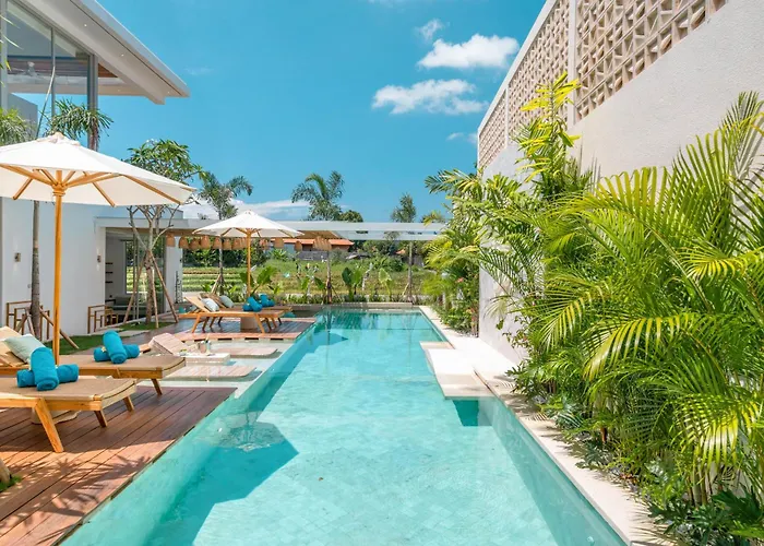 Villa Vida And Vola - Majestic Coastal Retreat In